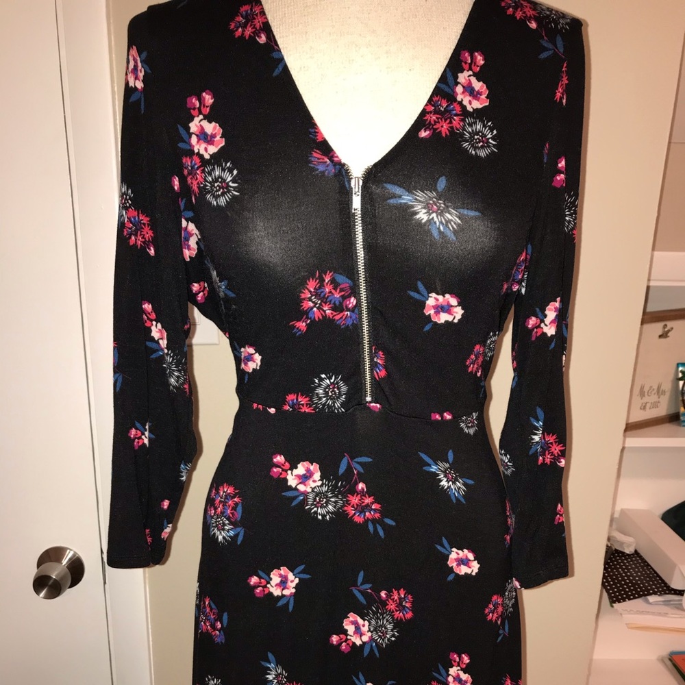 Express black & floral dress